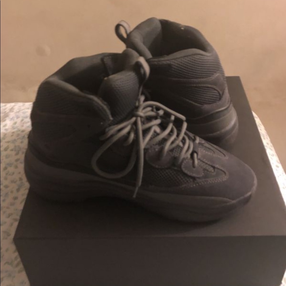 Yeezy season 6 desert boot
